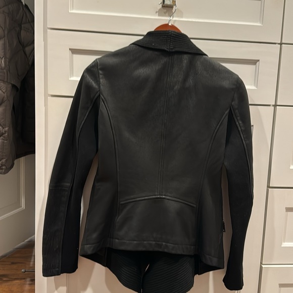 Elie Tahari leather jacket - Picture 6 of 6